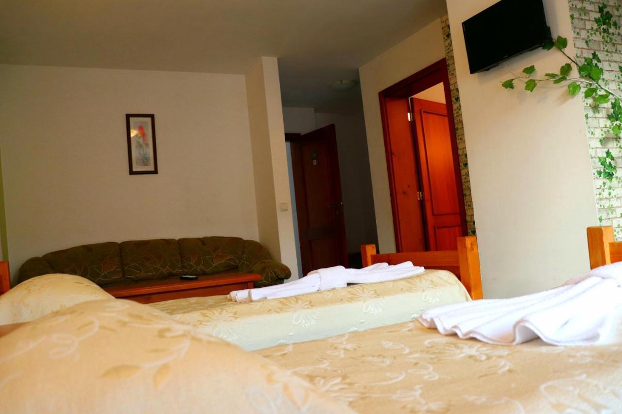 Family Hotel Nadine Bansko Exterior foto